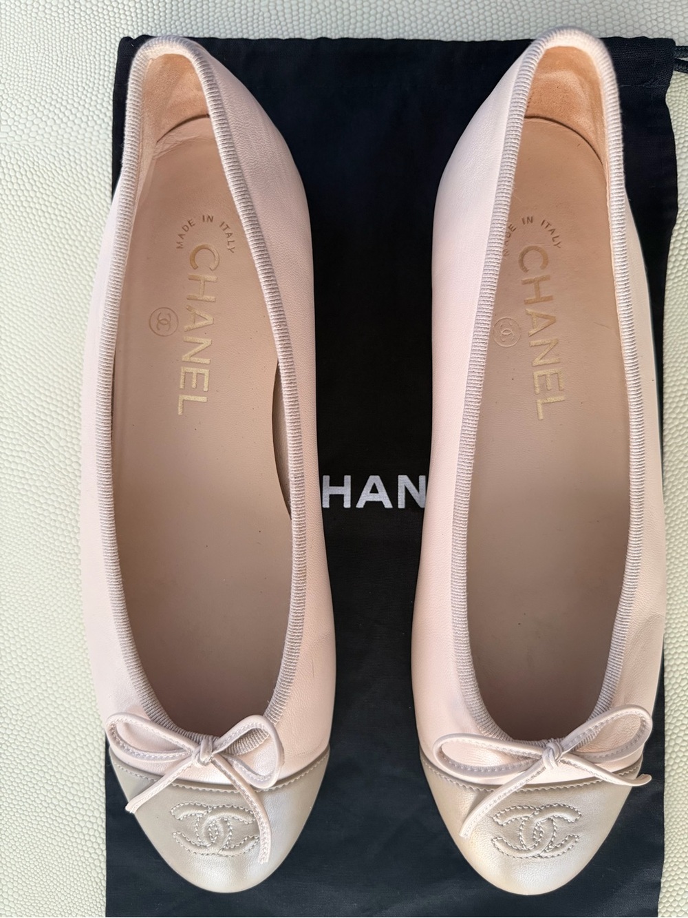 RARE COOL CHANEL nudish pink color and Taupe Two-Tone Cap-Toe Ballet Flats - Picture 2 of 7